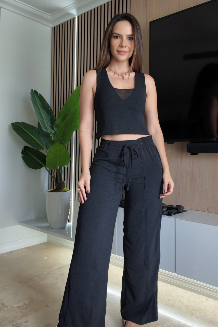 Blusa Aroa Negra