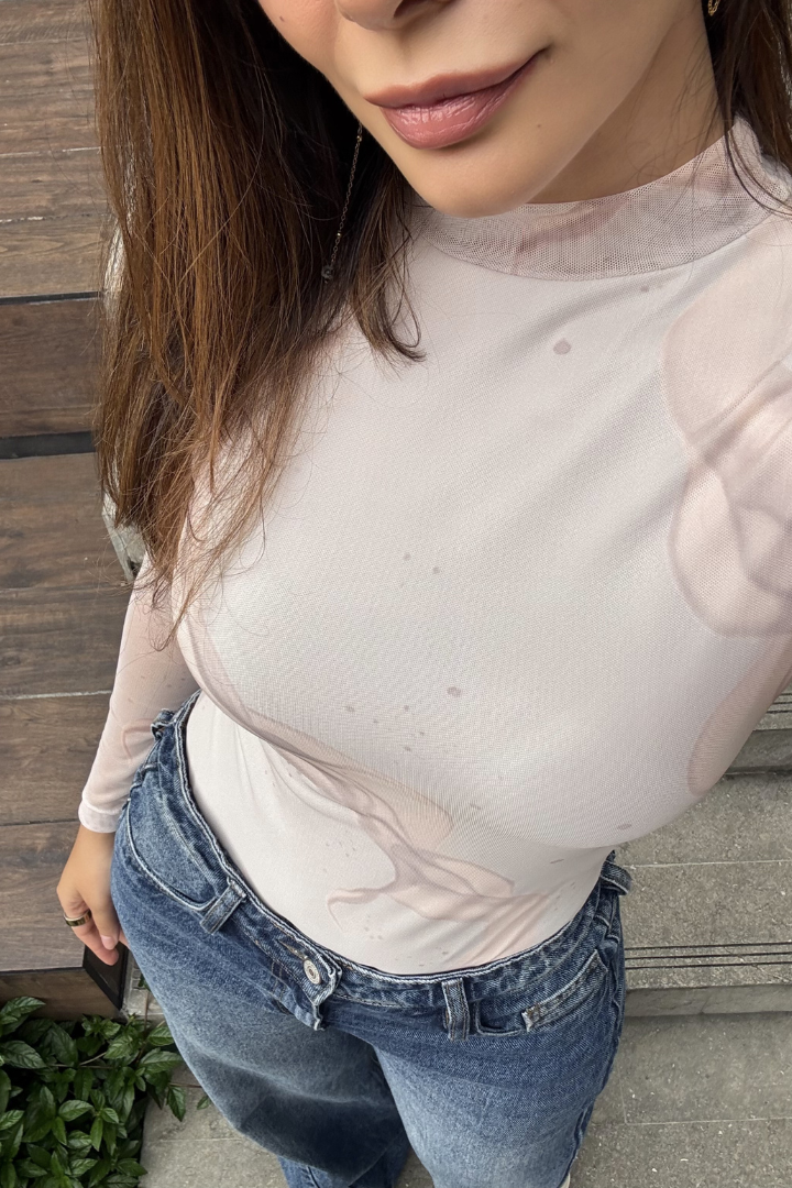 Body Brisa Mallatex Estampado Marfil Manga Larga Cuello Alto