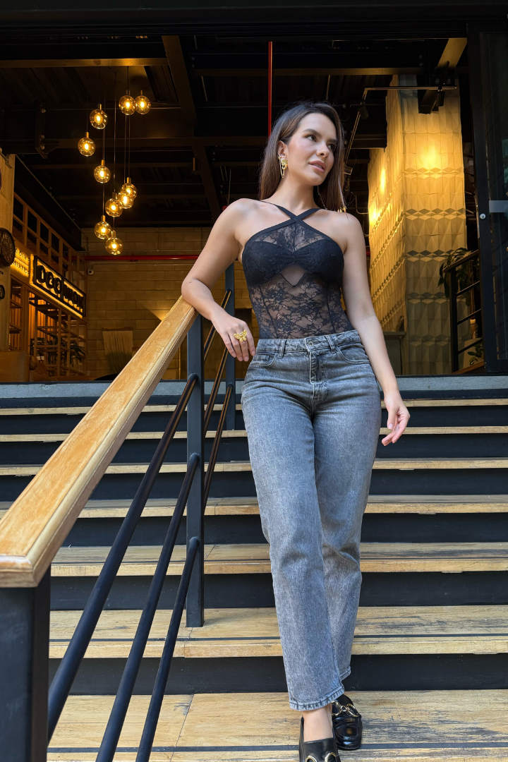 Body Asia Negro